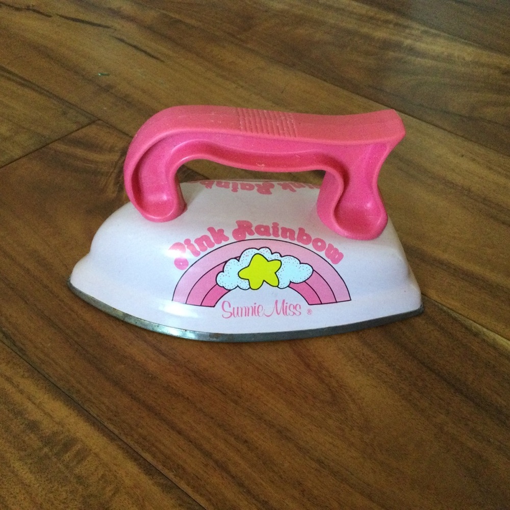 ✔️ Pink Rainbow Sunnie Miss Toy Iron